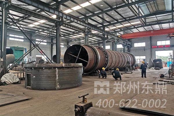 煤泥烘干機生產制造現場