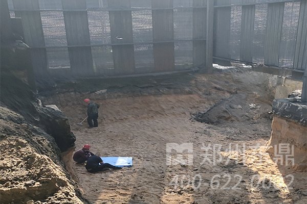 內(nèi)蒙古鄂爾多斯煤泥烘干機(jī)基礎(chǔ)建設(shè)施工現(xiàn)場