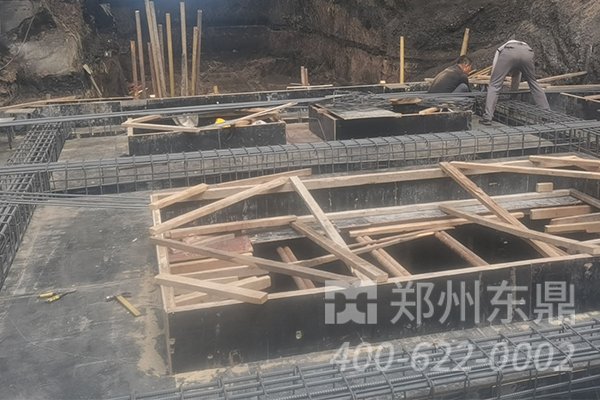 內蒙古煤泥烘干機基礎施工現(xiàn)場實拍